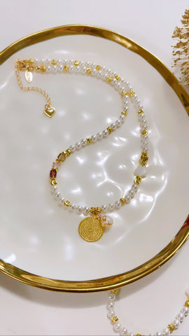 Eres una perla, necklace