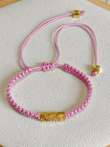 Macrame bracelet